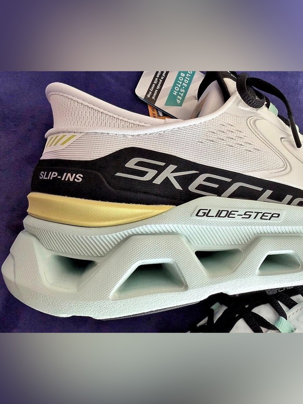 Skechers Glide-Step Altus Slip-Ins Sneakers White/Multi #150510 Women US 11 NWT